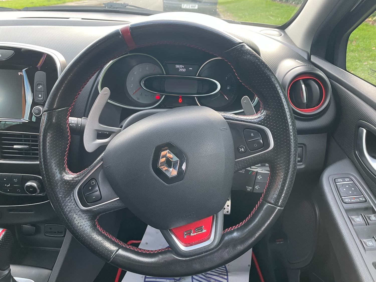 Used Renault Clio 2017 for sale - 76941836: Photo 15