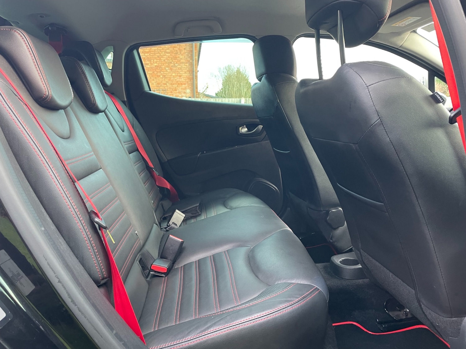 Used Renault Clio 2017 for sale - 76941836: Photo 22