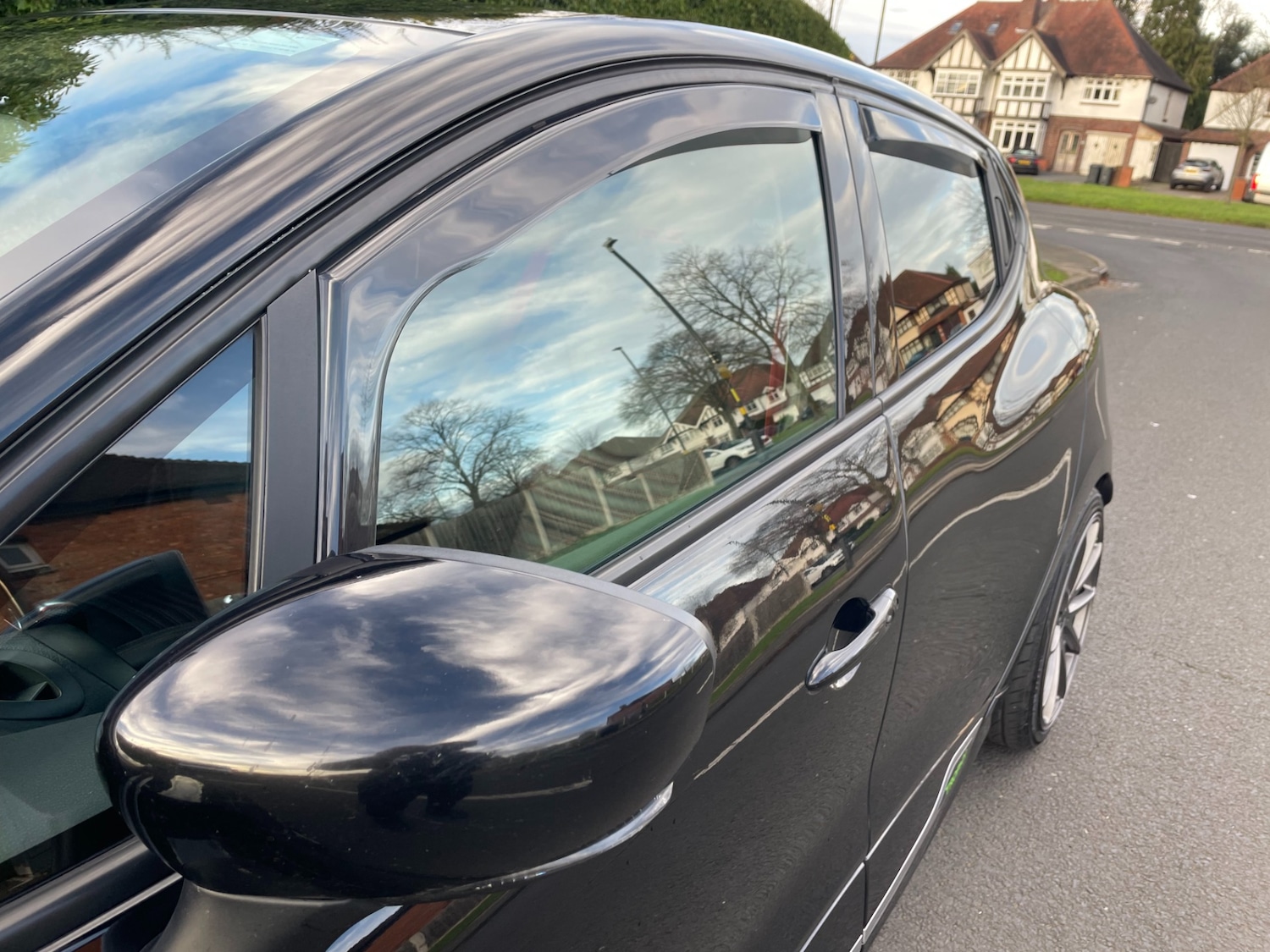 Used Renault Clio 2017 for sale - 76941836: Photo 29