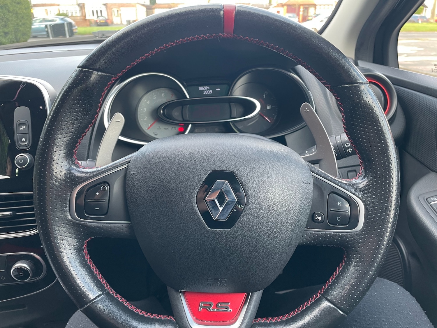 Used Renault Clio 2017 for sale - 76941836: Photo 44