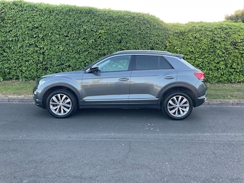 Used Volkswagen T-Roc 2019 for sale - 75254166: Photo