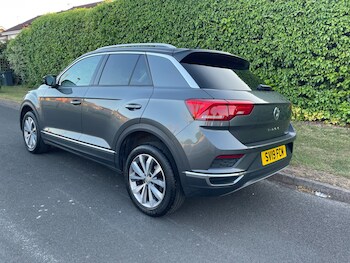 Used Volkswagen T-Roc 2019 for sale - 75254166: Photo