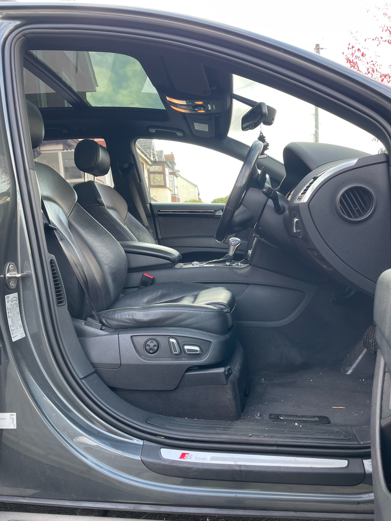 Used Audi Q7 2014 for sale - 76174360: Photo 4