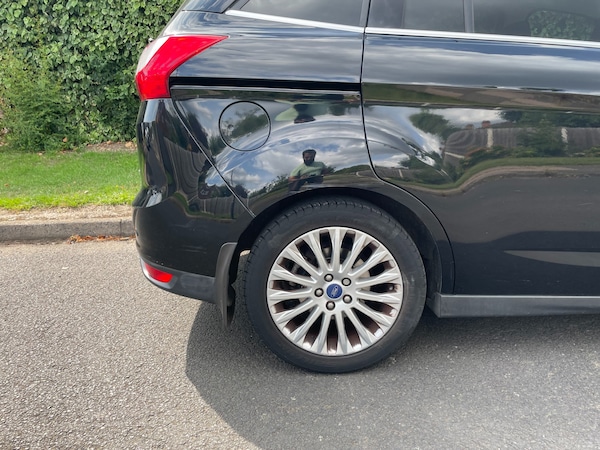 Used Ford Grand C-Max 2013 for sale - 75409394: Photo 9