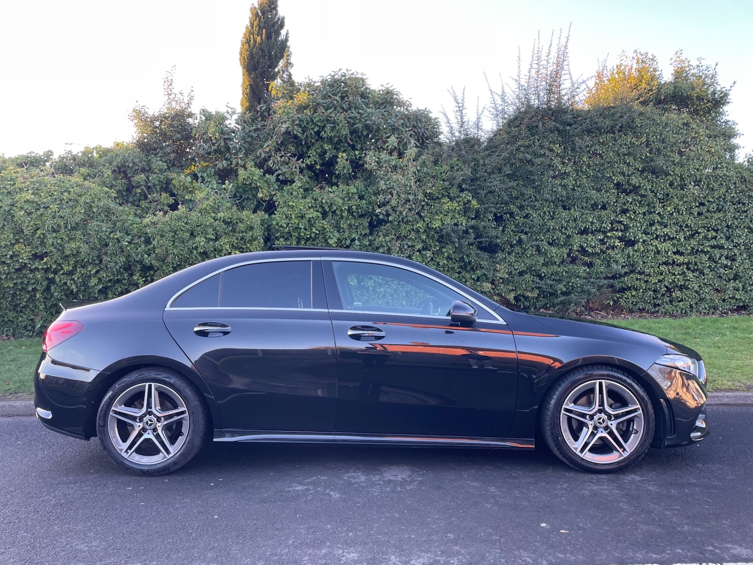 Used Mercedes-Benz A-Class 2020 for sale - 77342770: Photo 2