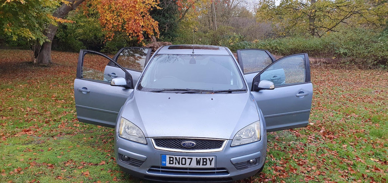 Used Ford Focus 2007 for sale - 76441262: Photo 2