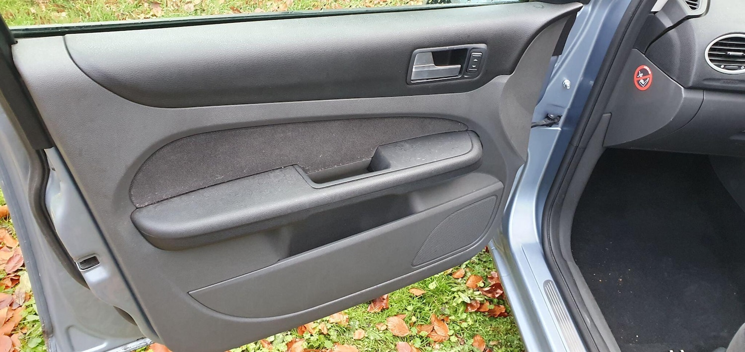 Used Ford Focus 2007 for sale - 76441262: Photo 33