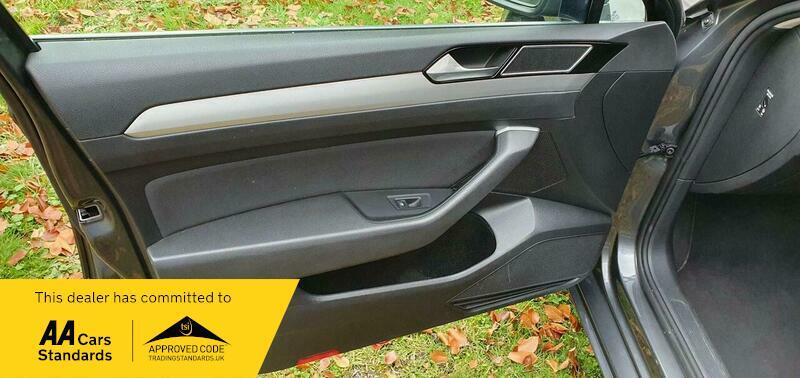 Used Volkswagen Passat 2017 for sale - 76398241: Photo 42