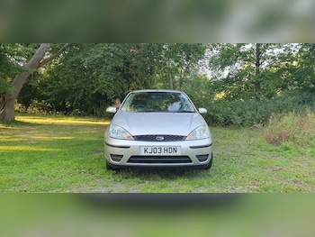 Used Ford Focus 2003 for sale - 75624176: Photo