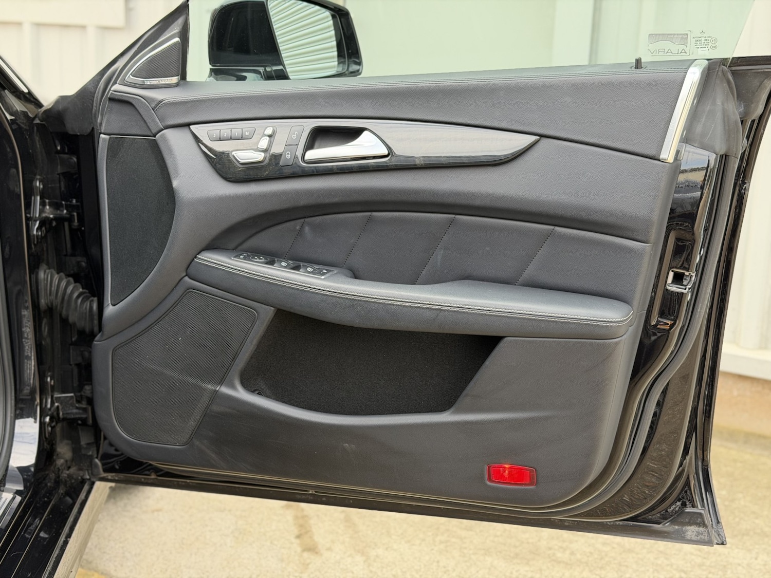 Used Mercedes-Benz CLS 2015 for sale - 78090663: Photo 32