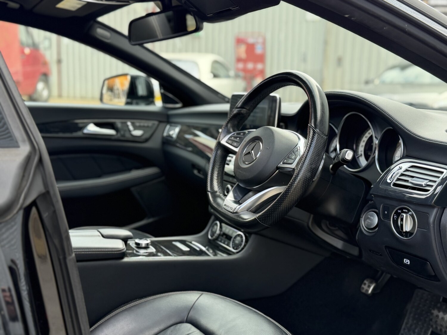 Used Mercedes-Benz CLS 2015 for sale - 78090663: Photo 33