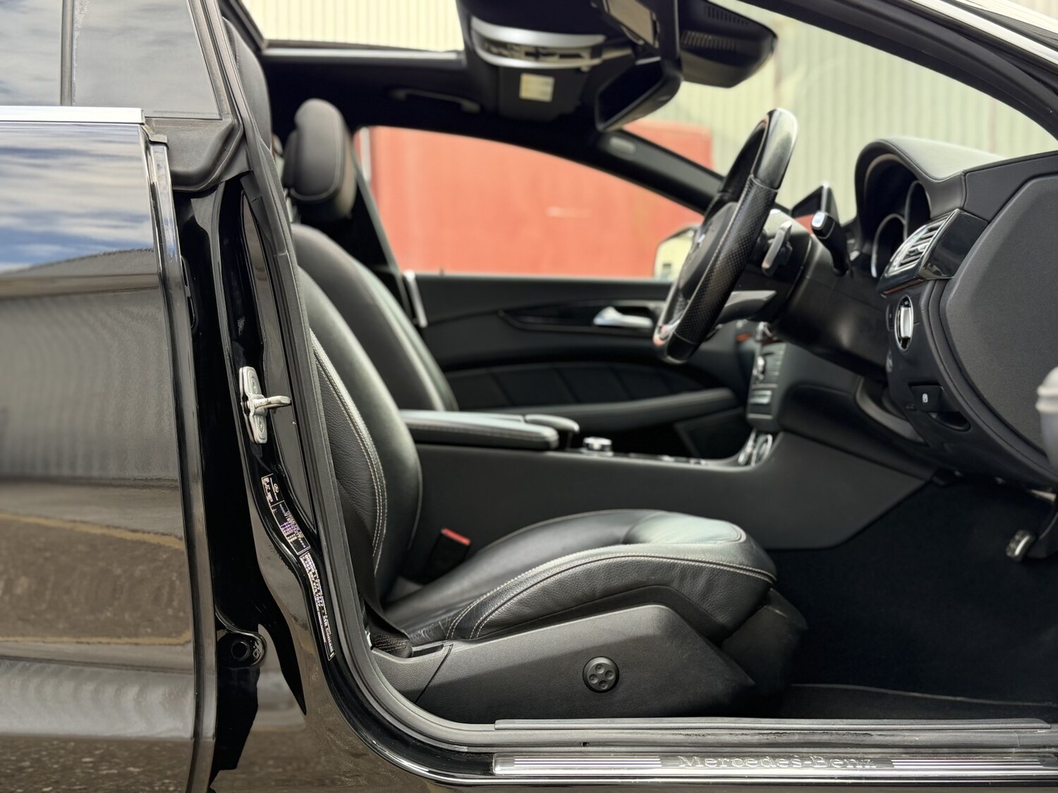 Used Mercedes-Benz CLS 2015 for sale - 78090663: Photo 34