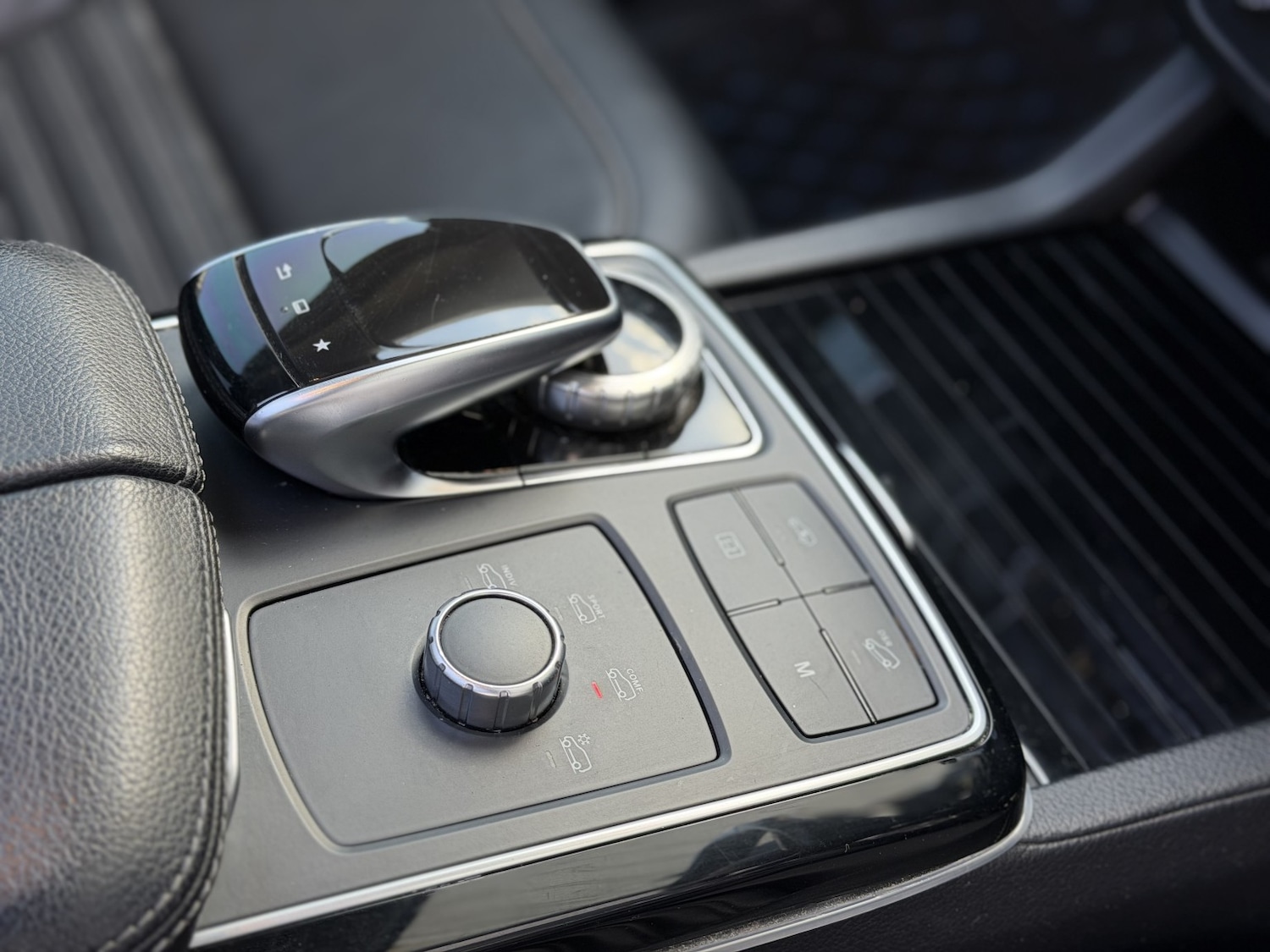 Used Mercedes-Benz GLE 2016 for sale - 78077866: Photo 49