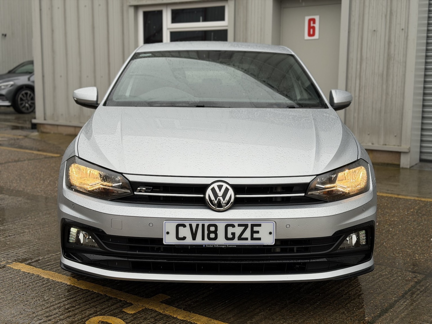 Used Volkswagen Polo 2018 for sale - 77148231: Photo 4