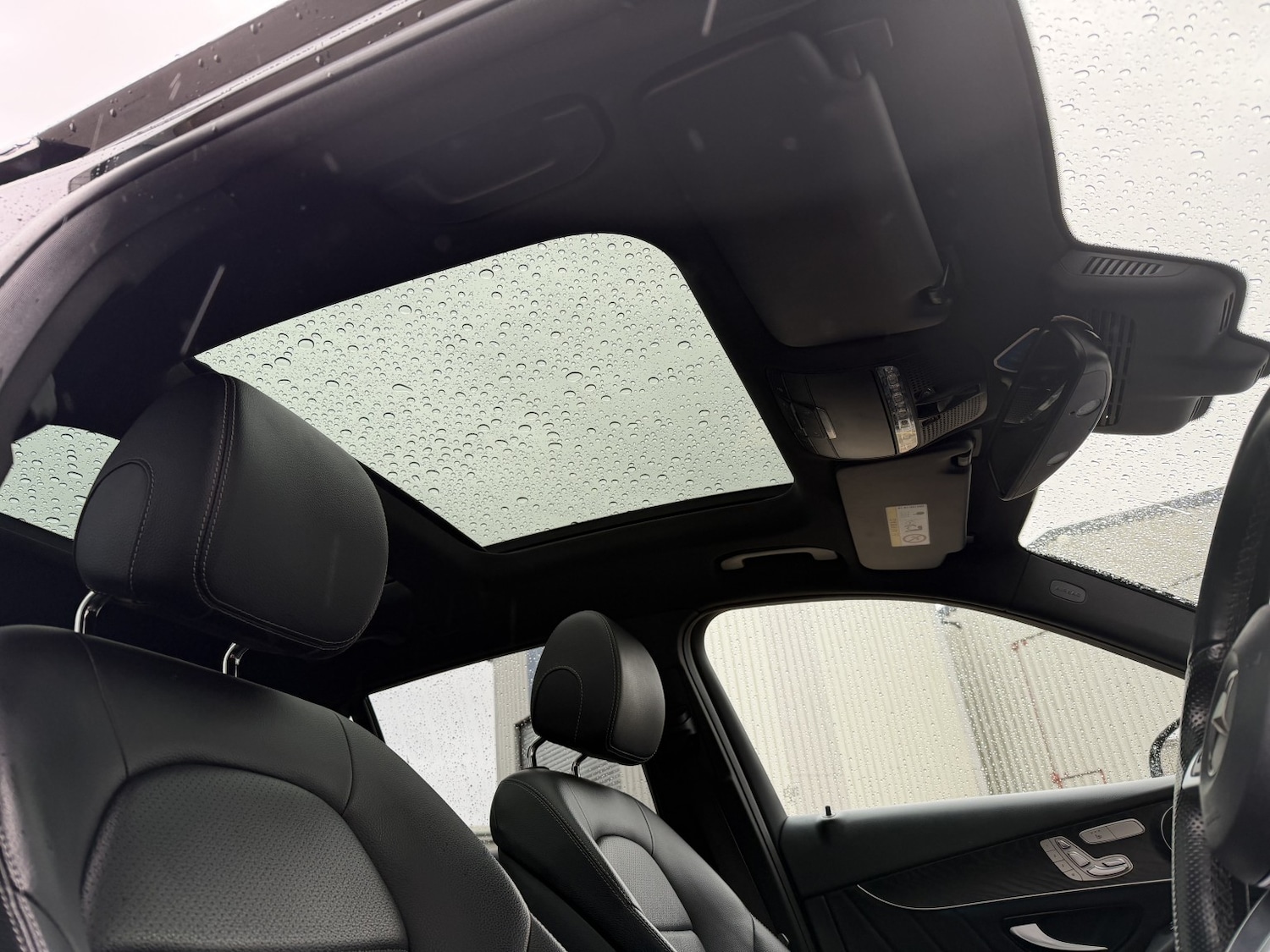 Used Mercedes-Benz GLC 2018 for sale - 77289148: Photo 3