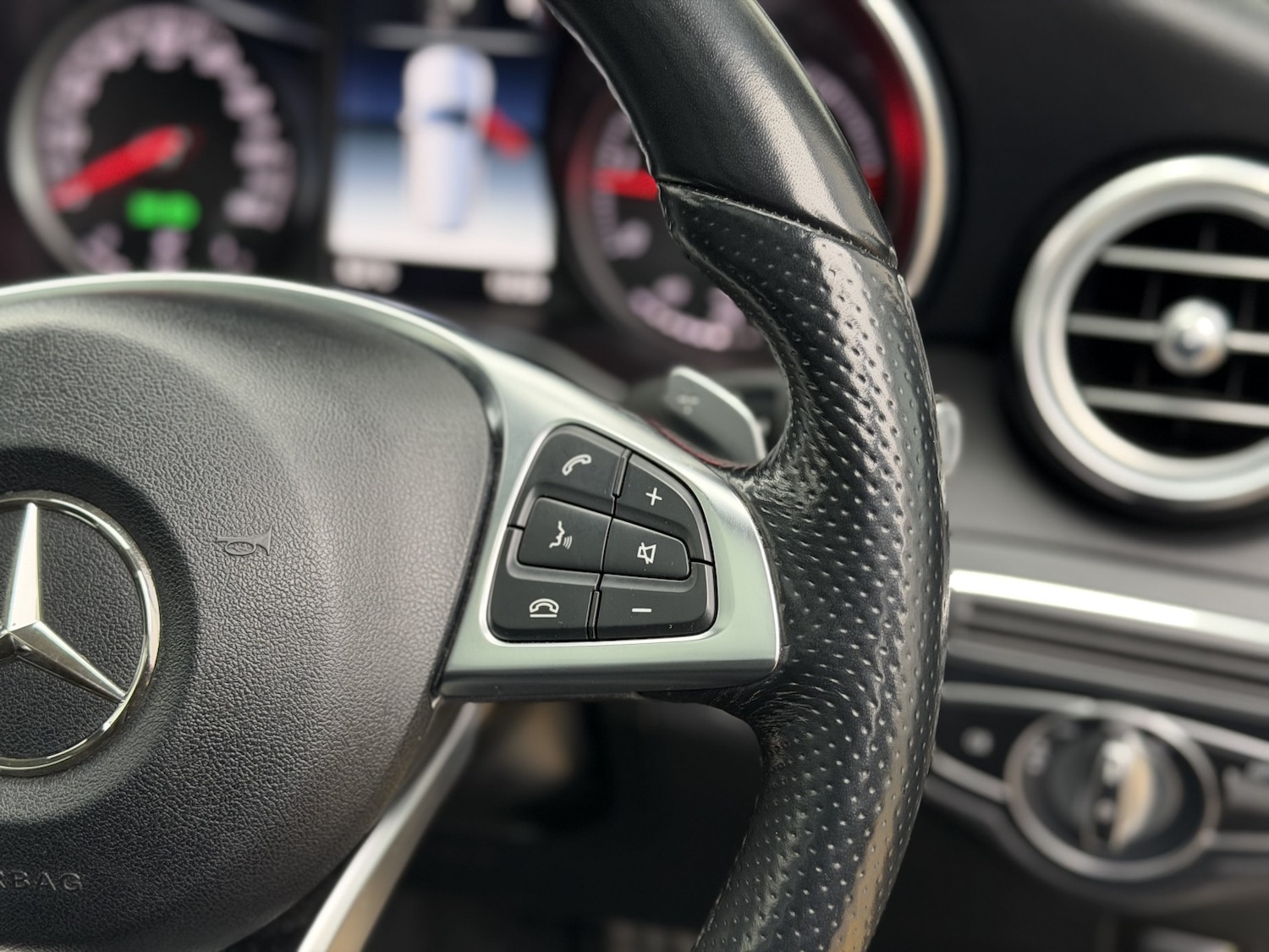 Used Mercedes-Benz GLC 2018 for sale - 77289148: Photo 39