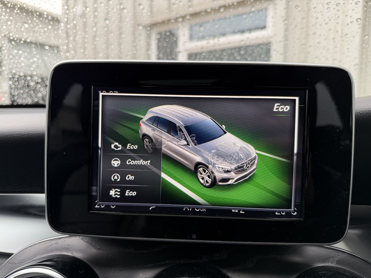 Used Mercedes-Benz GLC 2018 for sale - 77289148: Photo 48