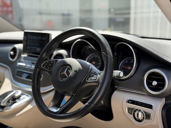 Used Mercedes-Benz V-Class 2016 for sale - 78359935: Photo