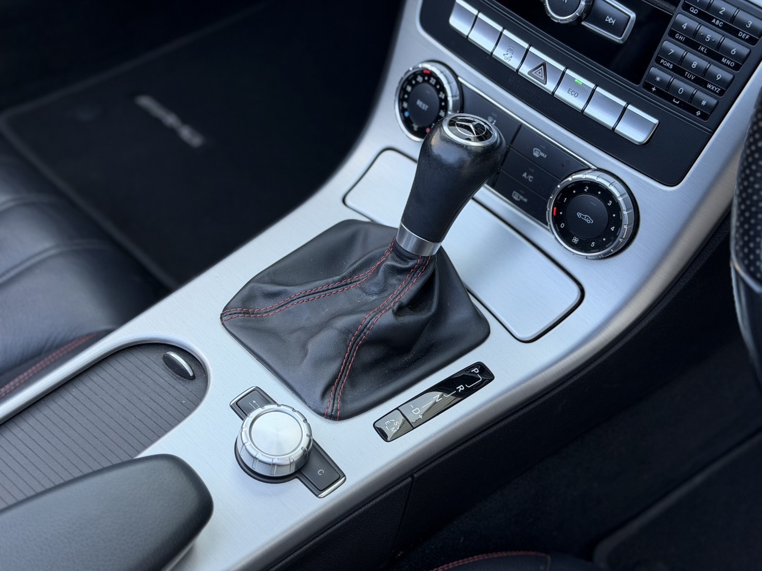 Used Mercedes-Benz SLK 2012 for sale - 77921425: Photo 47