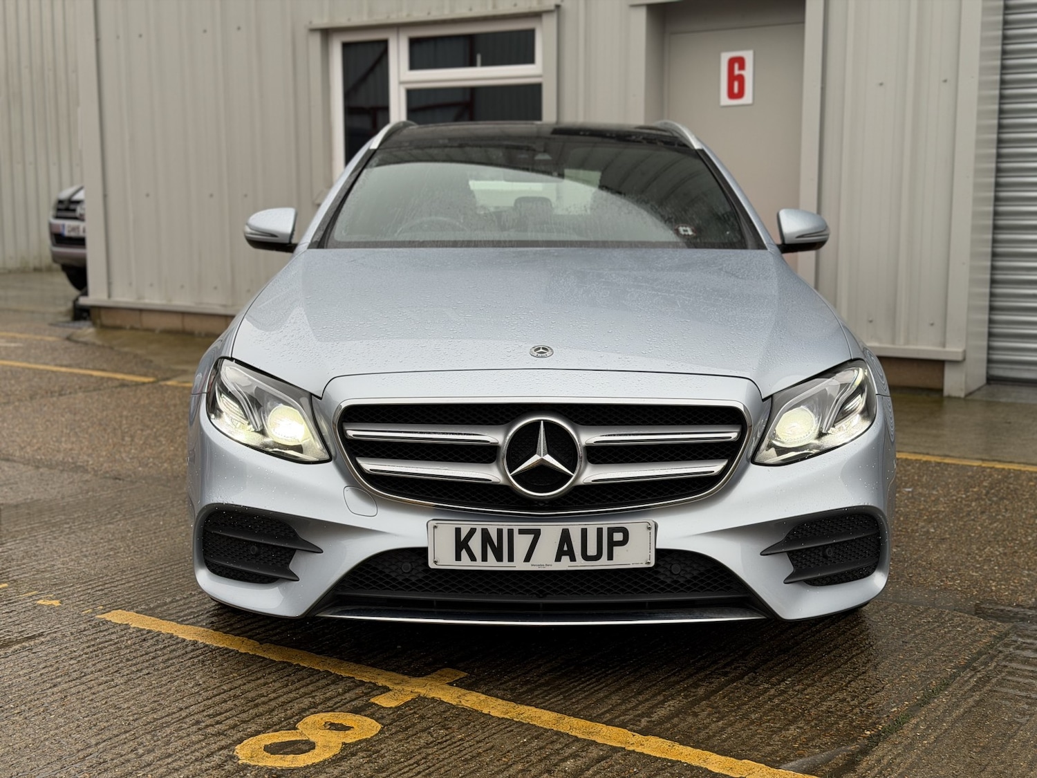 Used Mercedes-Benz E Class 2017 for sale - 77453239: Photo 4