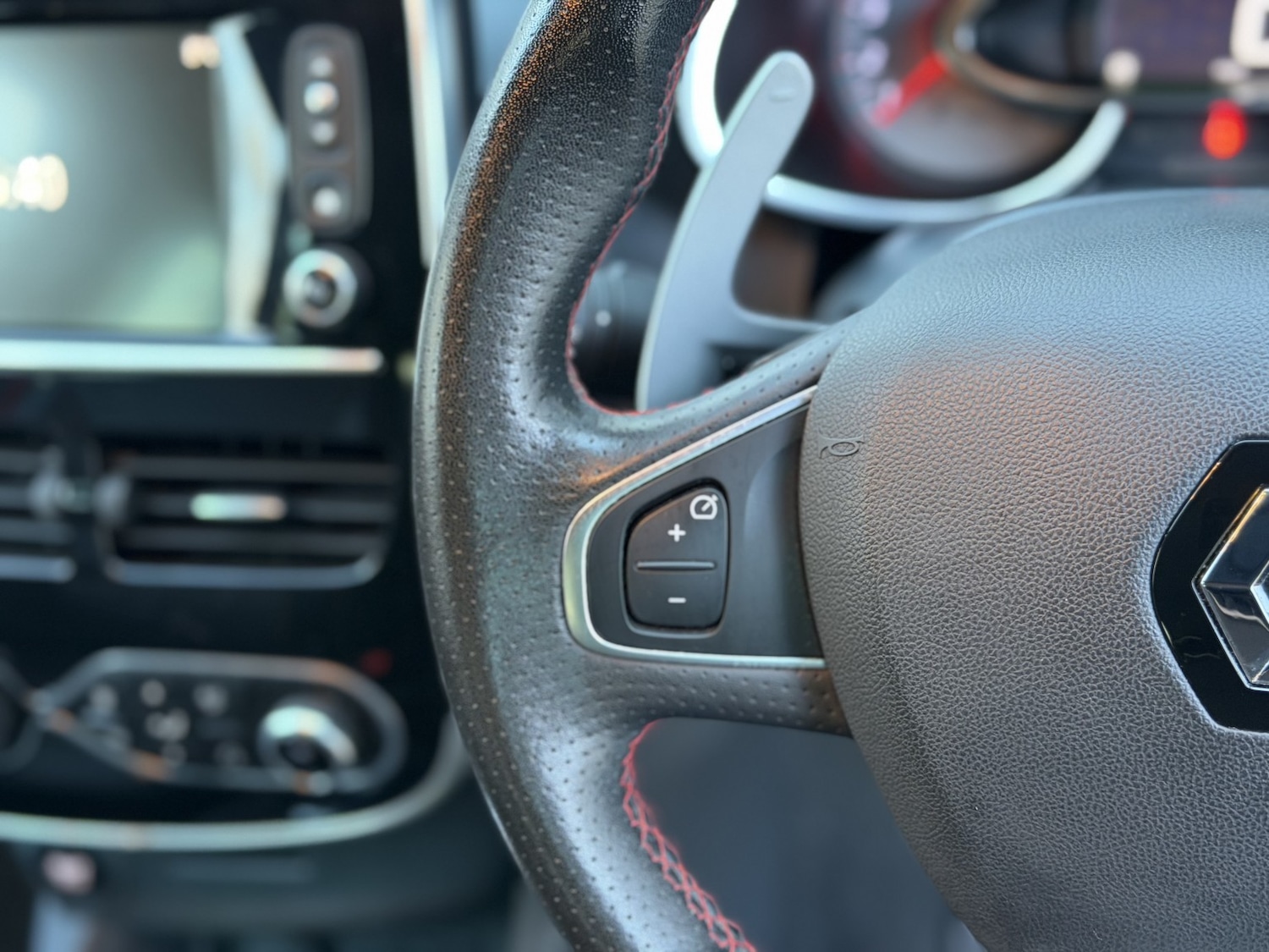 Used Renault Clio 2016 for sale - 77282717: Photo 36