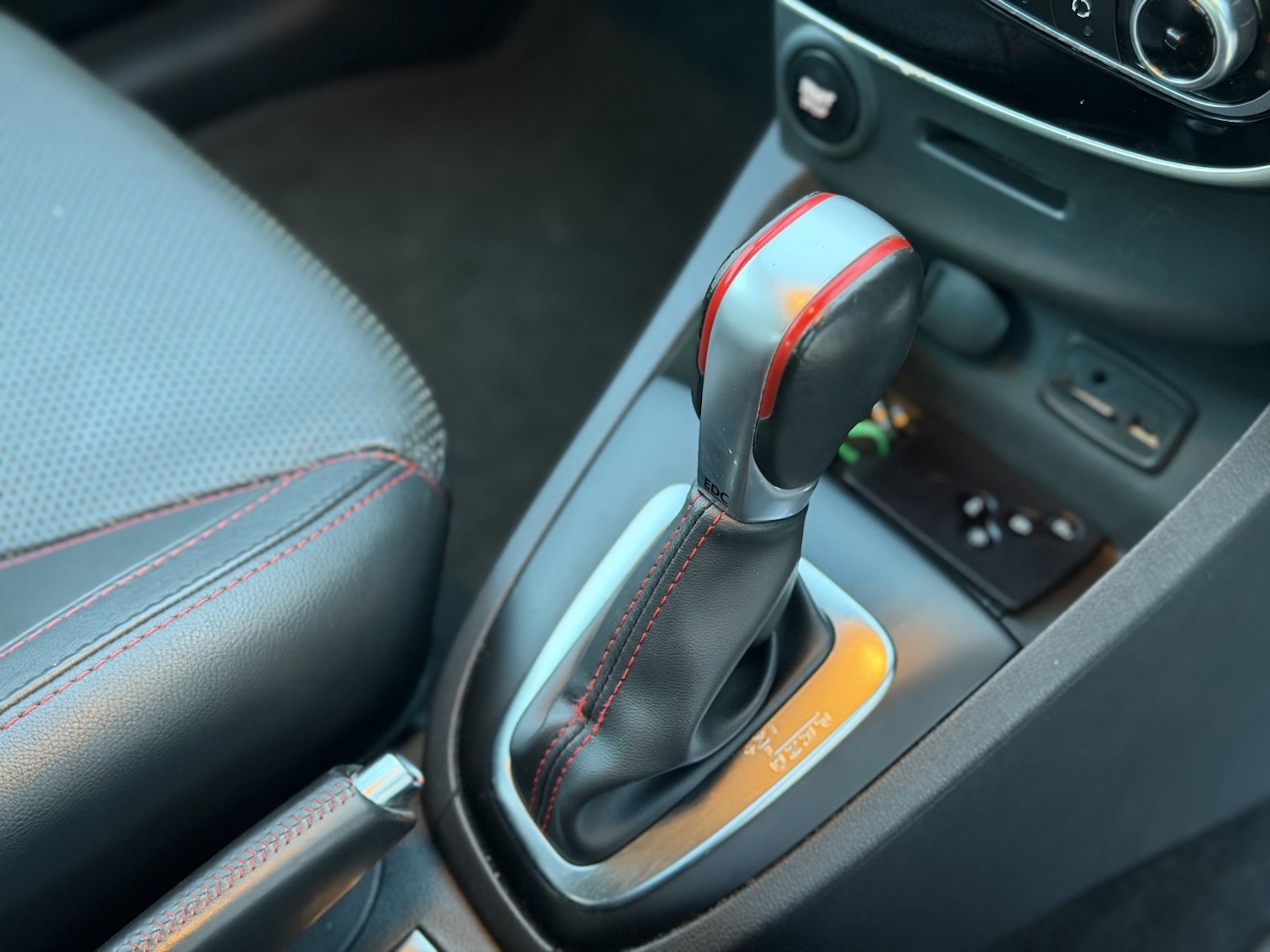 Used Renault Clio 2016 for sale - 77282717: Photo 40