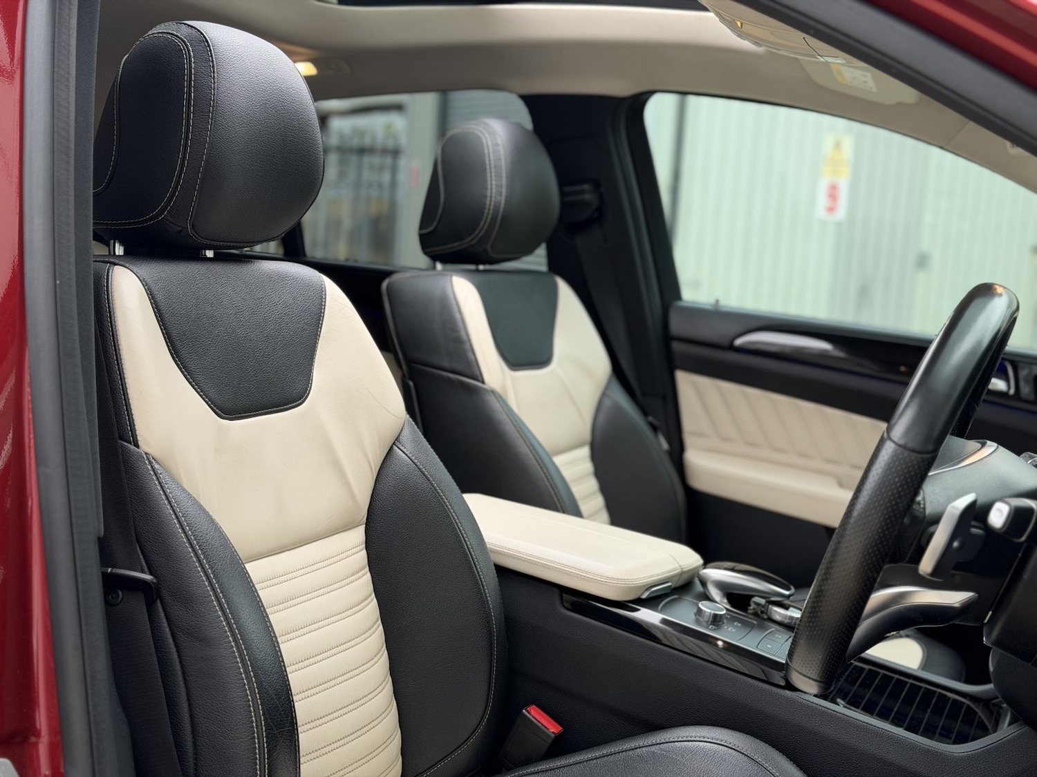 Used Mercedes-Benz GLE 2015 for sale - 77953956: Photo 3