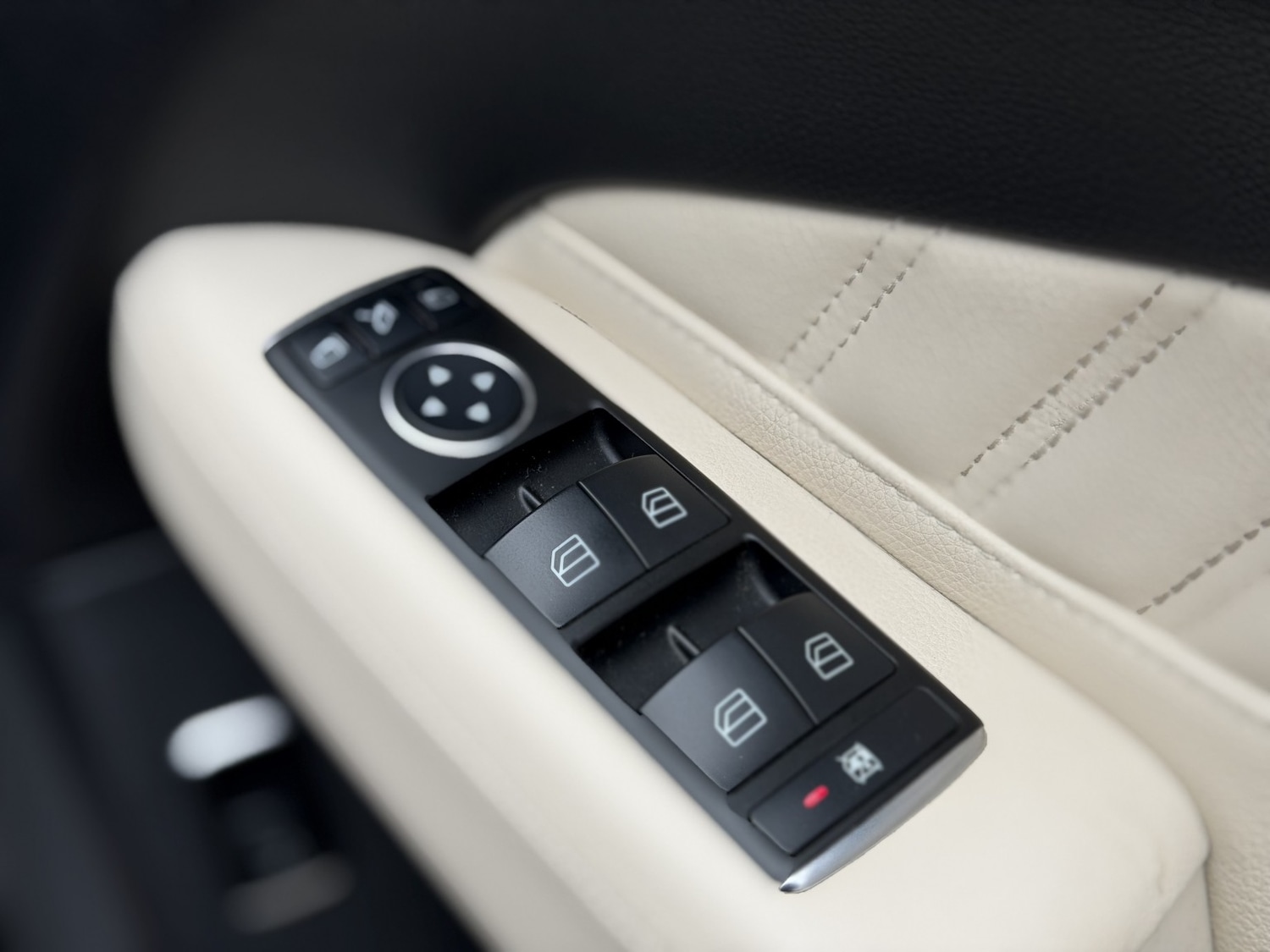 Used Mercedes-Benz GLE 2015 for sale - 77953956: Photo 30