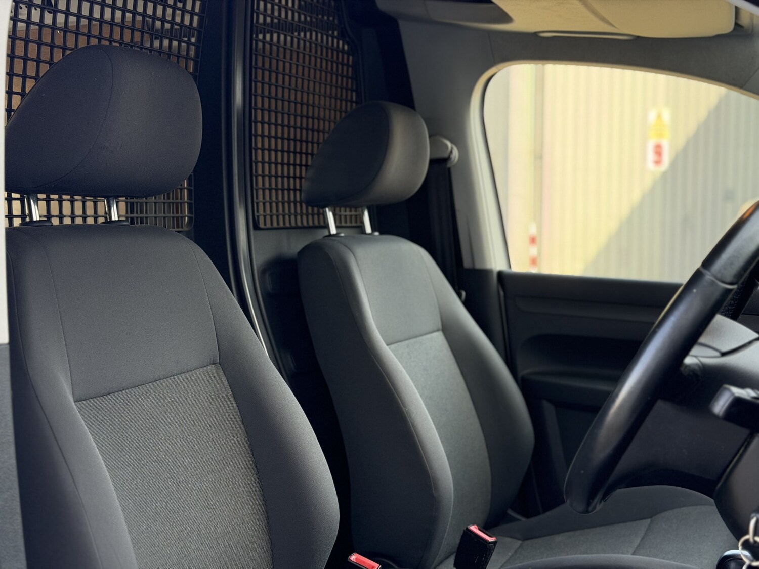 Used Volkswagen Caddy 2015 for sale - 77766322: Photo 34