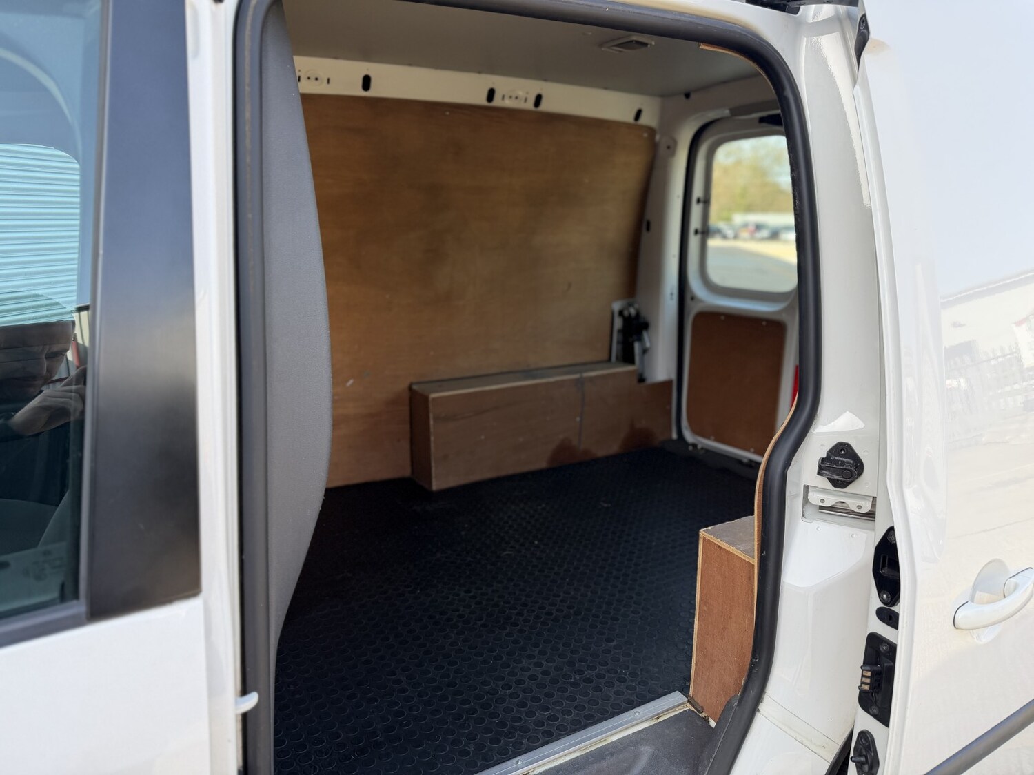 Used Volkswagen Caddy 2015 for sale - 77766322: Photo 49