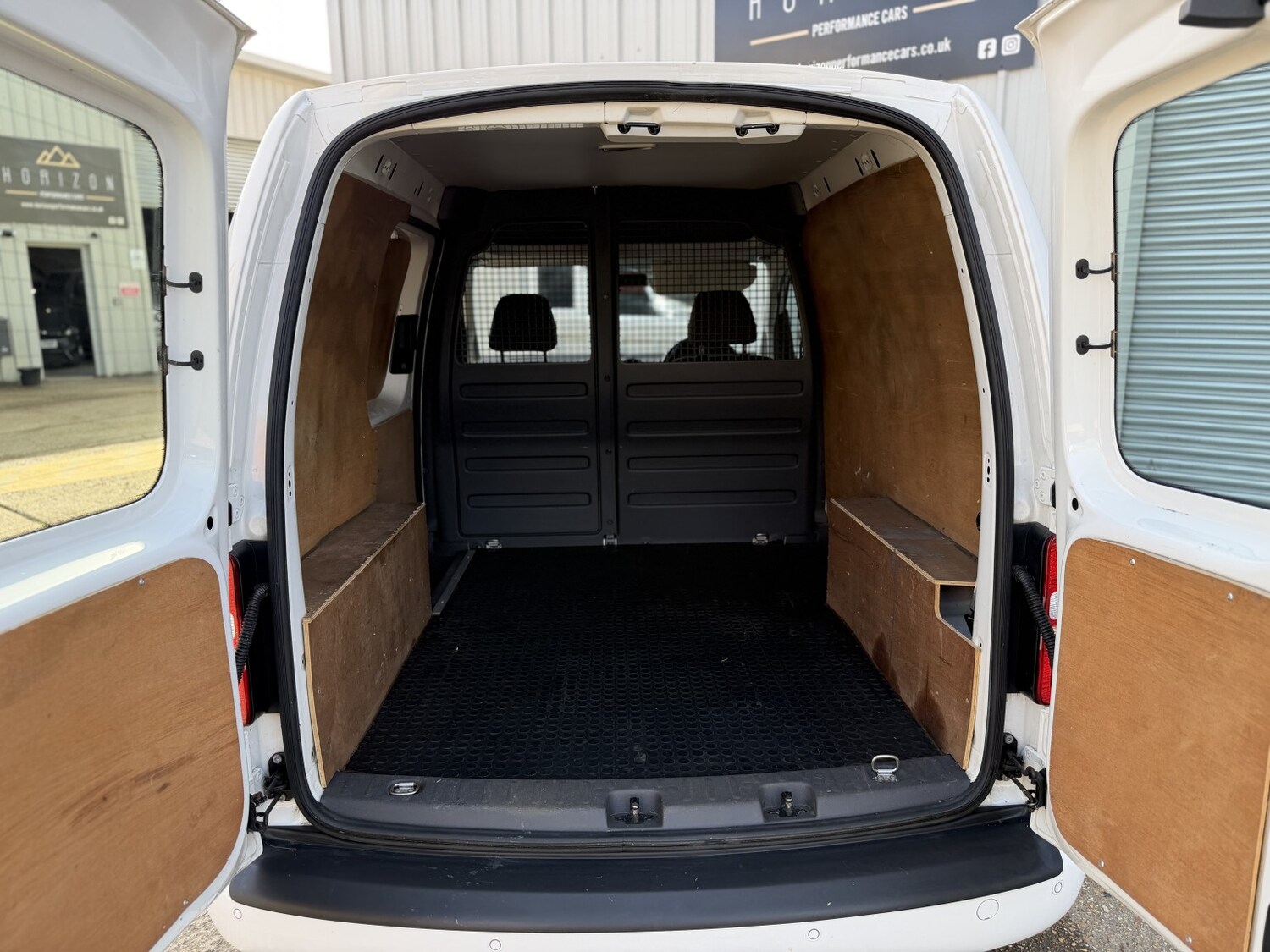 Used Volkswagen Caddy 2015 for sale - 77766322: Photo 50