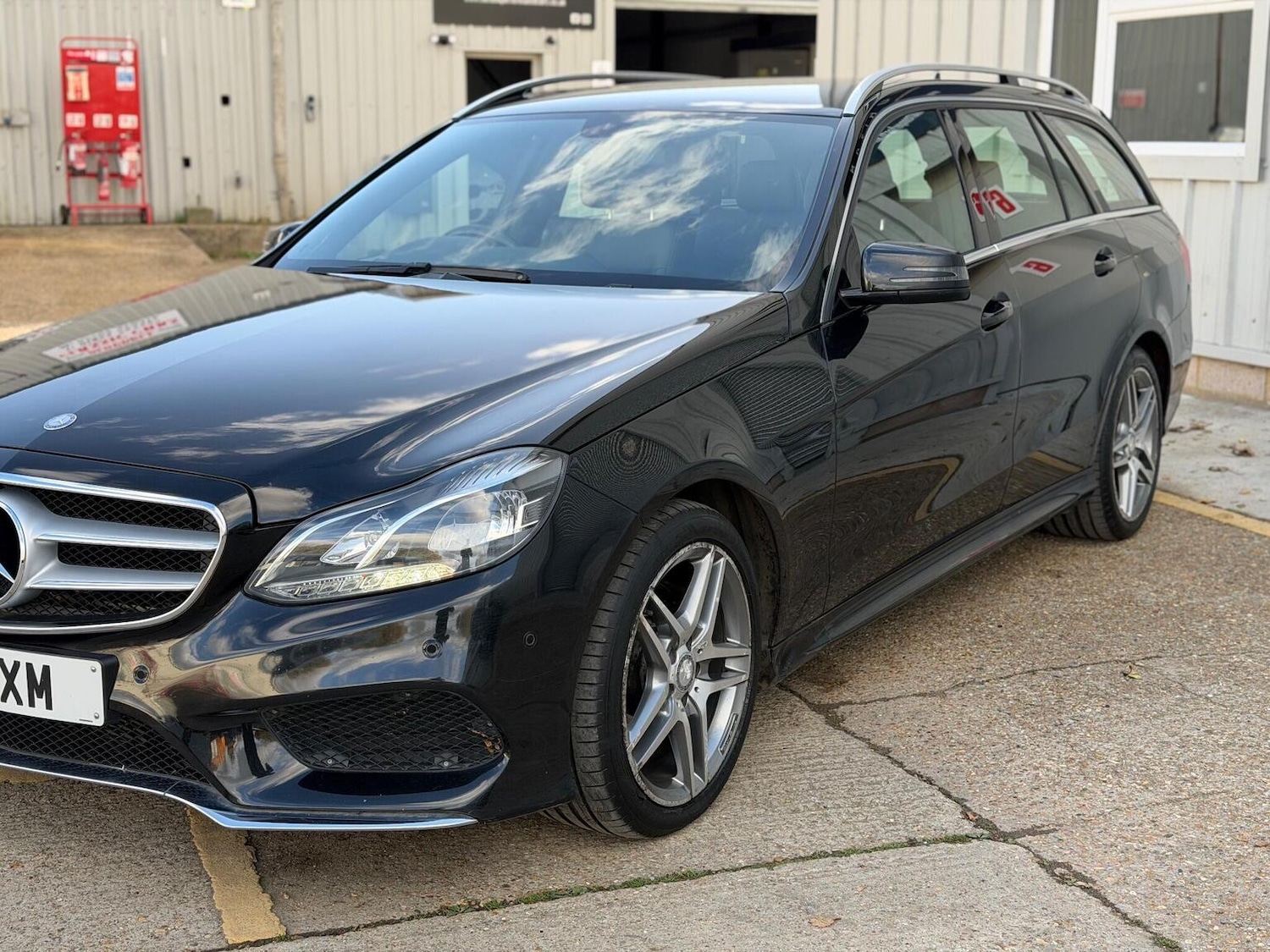 Used Mercedes-Benz E Class 2014 for sale - 76945429: Photo 10