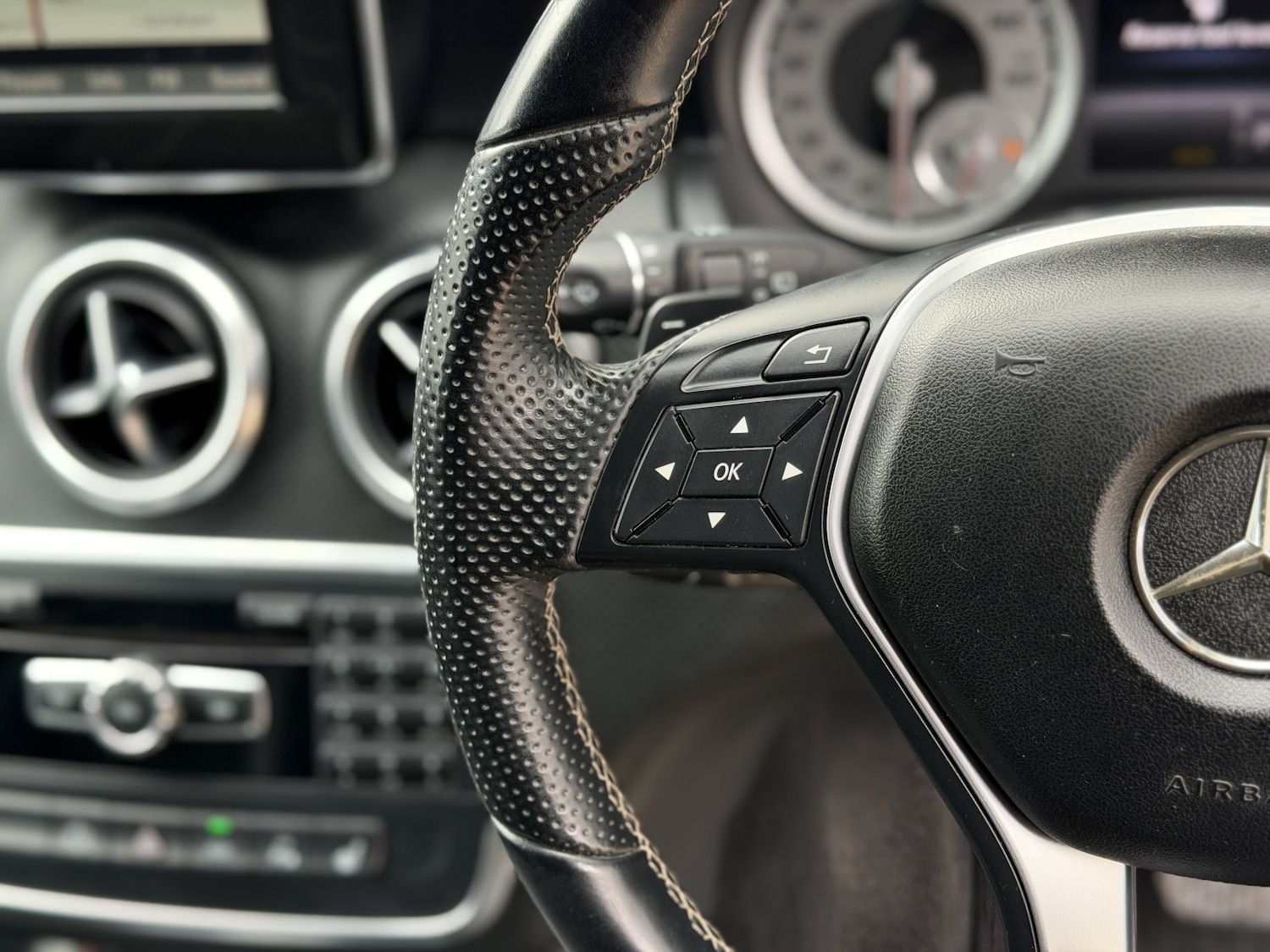 Used Mercedes-Benz A-Class 2013 for sale - 78139410: Photo 37