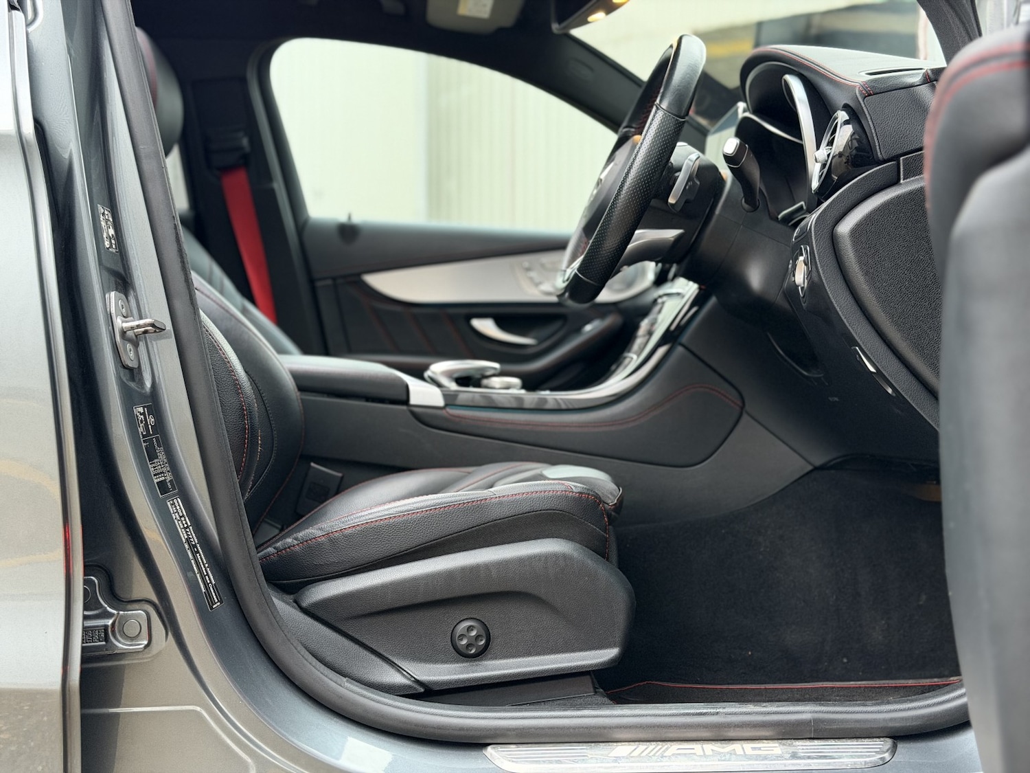 Used Mercedes-Benz GLC 2018 for sale - 77233757: Photo 34