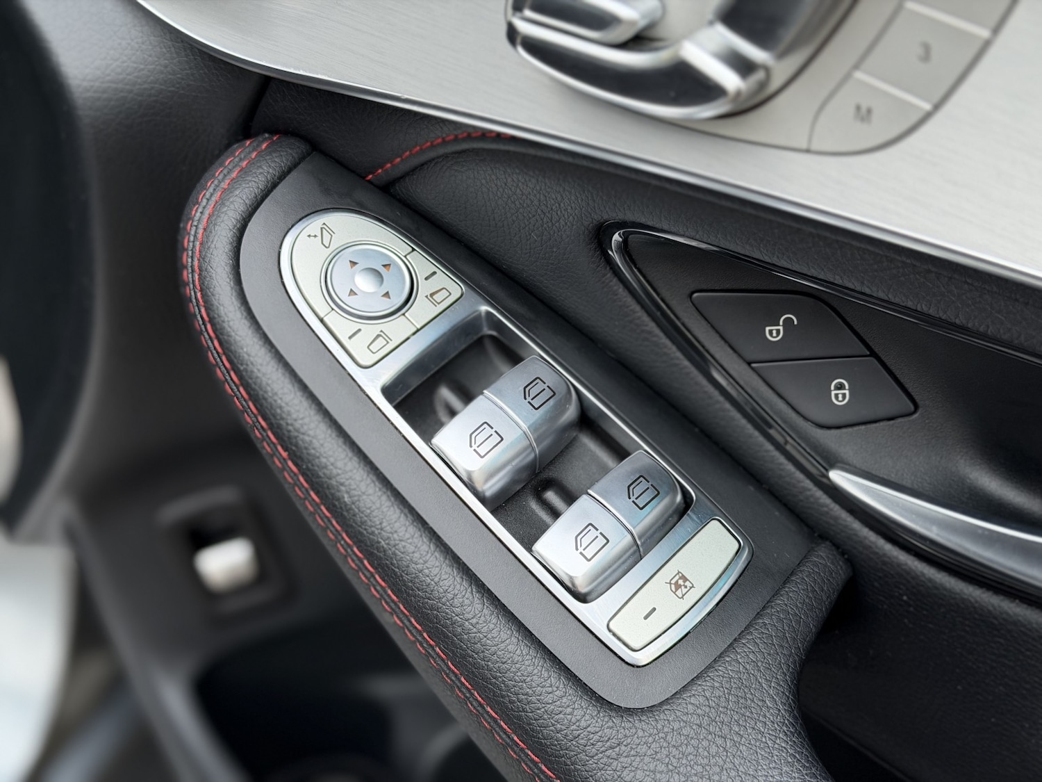 Used Mercedes-Benz GLC 2018 for sale - 77233757: Photo 36