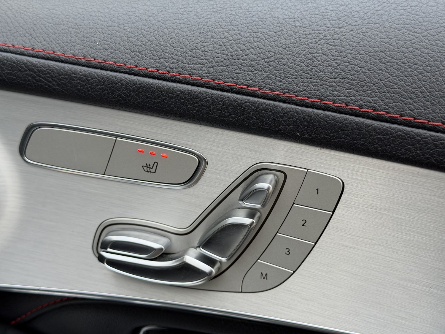 Used Mercedes-Benz GLC 2018 for sale - 77233757: Photo 37