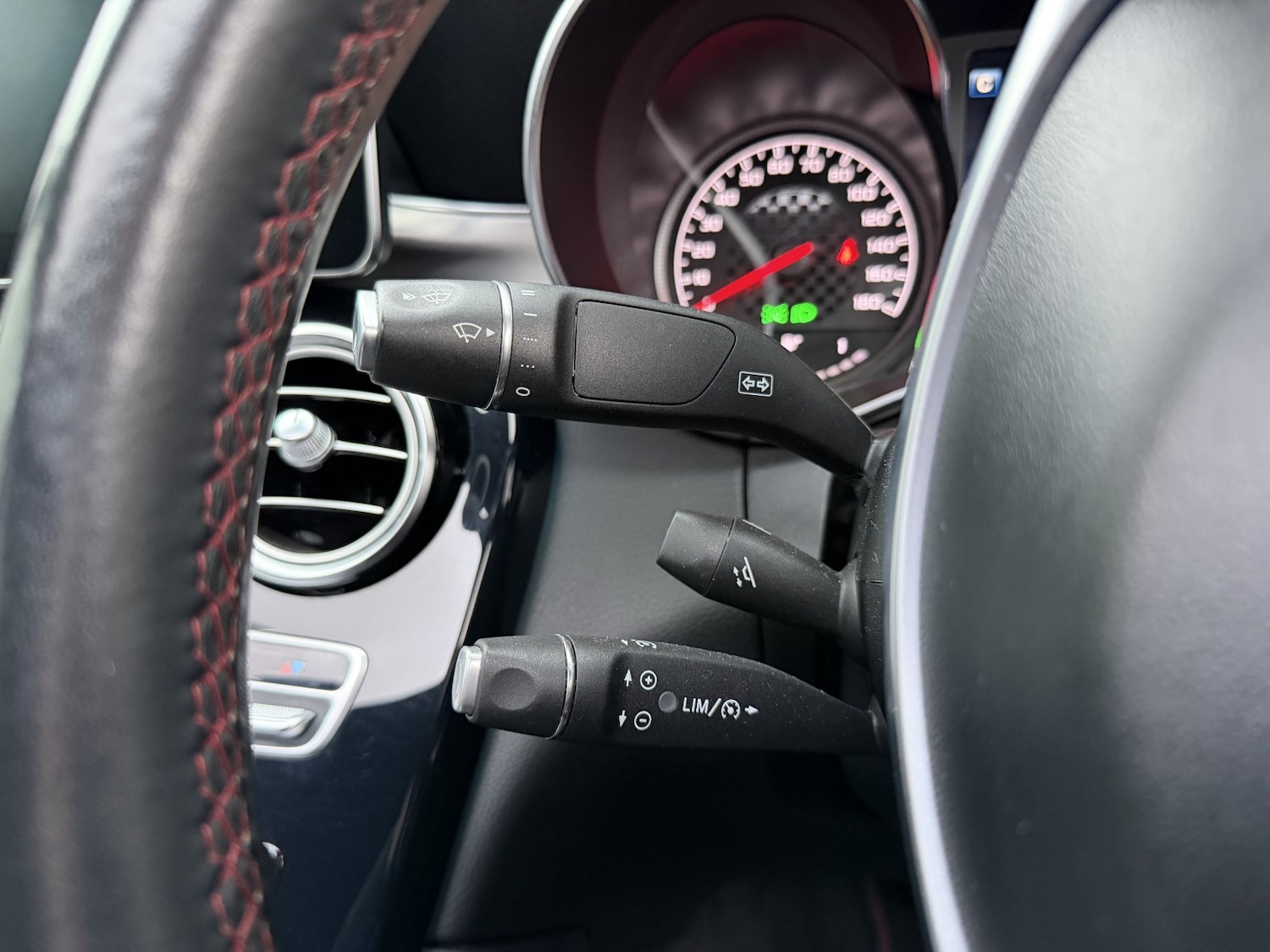 Used Mercedes-Benz GLC 2018 for sale - 77233757: Photo 44