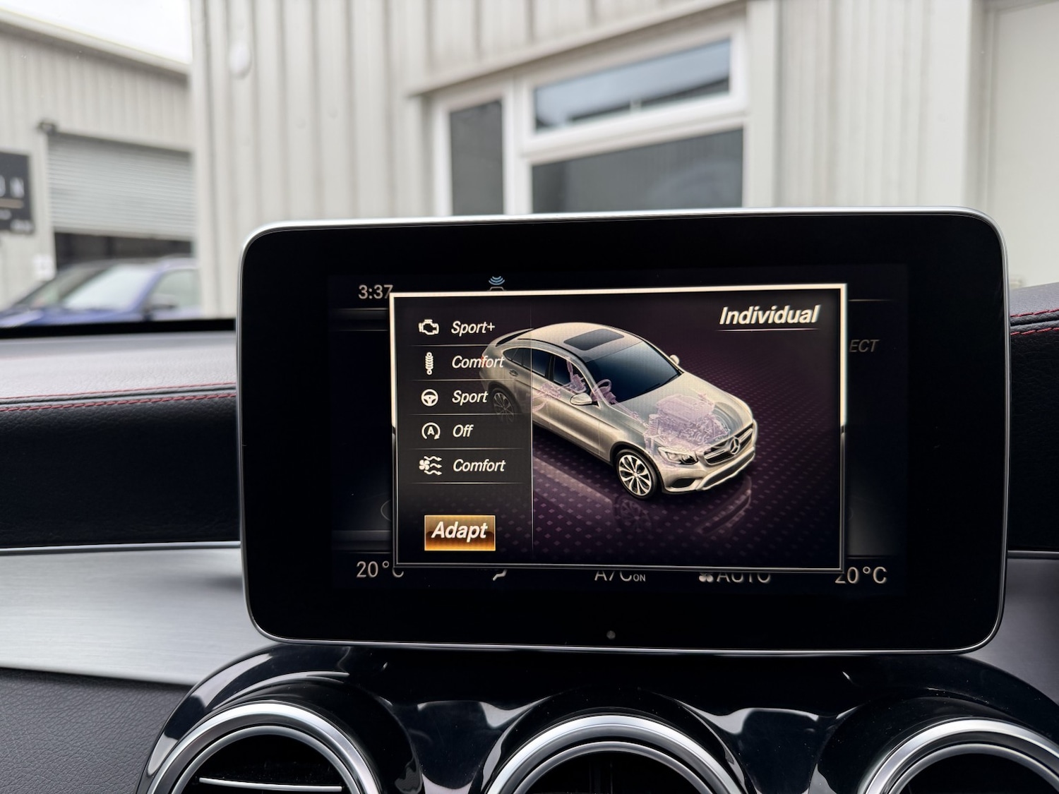 Used Mercedes-Benz GLC 2018 for sale - 77233757: Photo 56