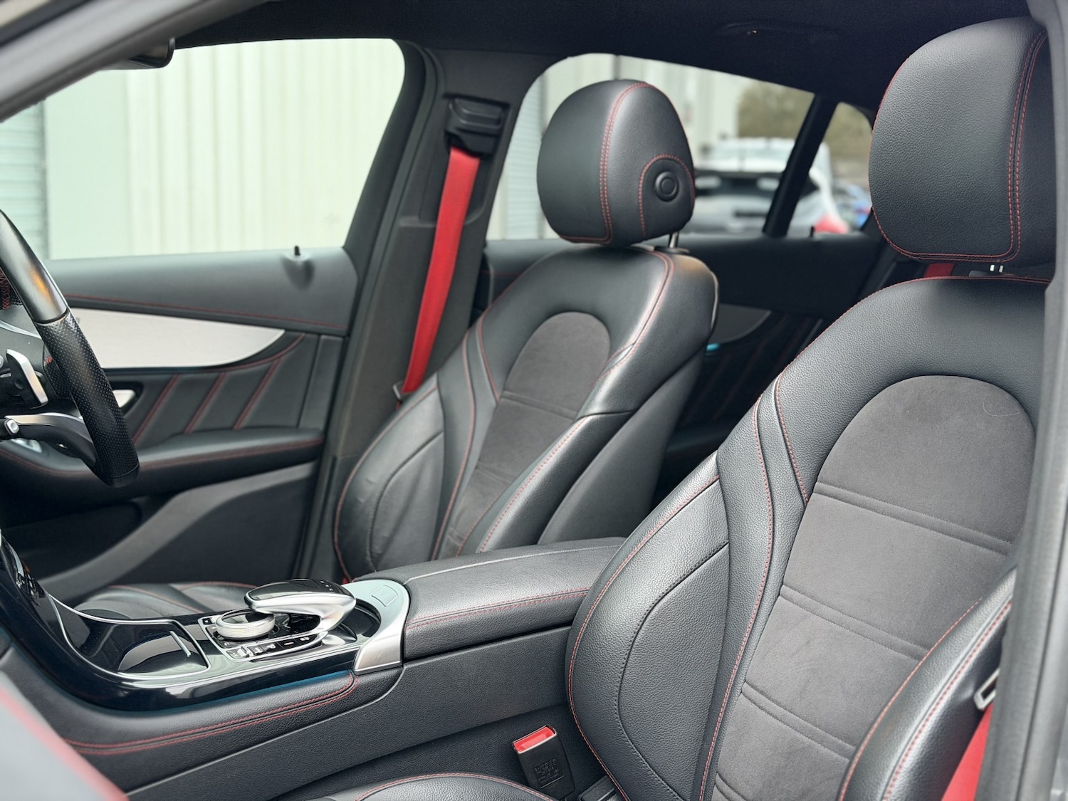 Used Mercedes-Benz GLC 2018 for sale - 77233757: Photo 62