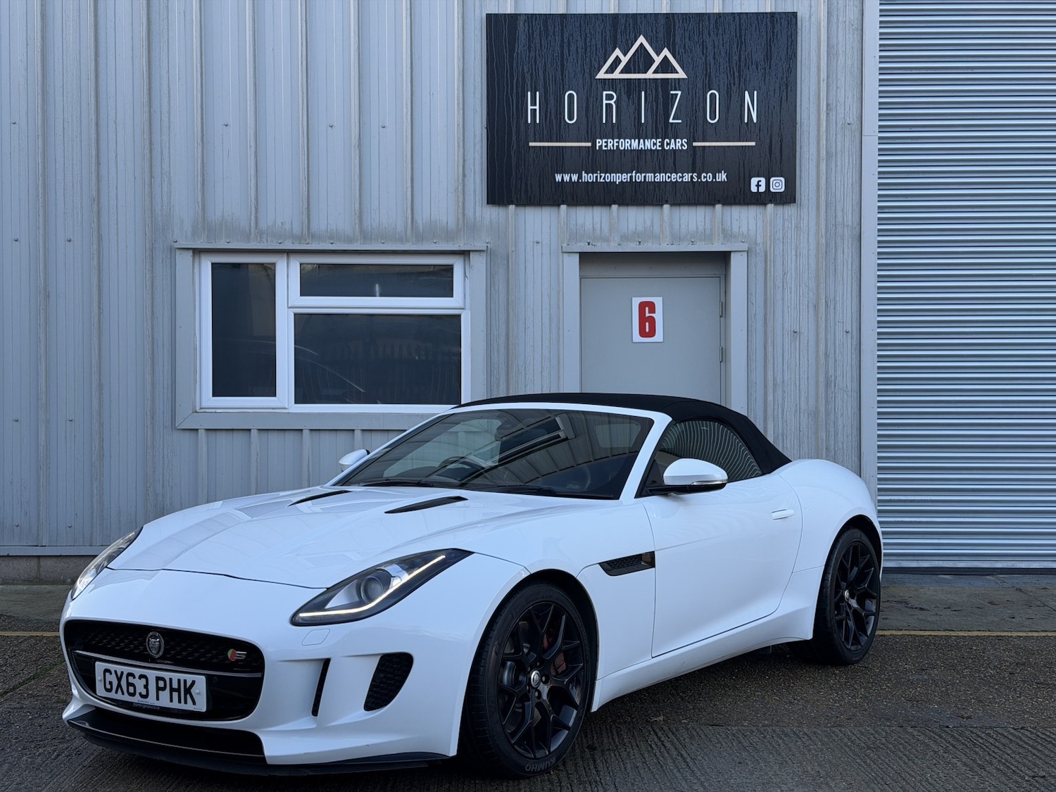 Used Jaguar F-Type 2013 for sale - 76945418: Photo 10
