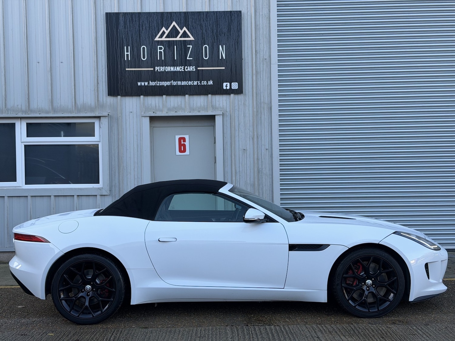Used Jaguar F-Type 2013 for sale - 76945418: Photo 23