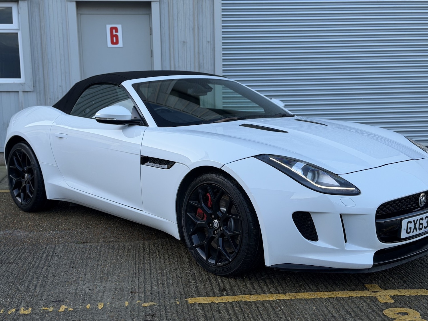 Used Jaguar F-Type 2013 for sale - 76945418: Photo 24