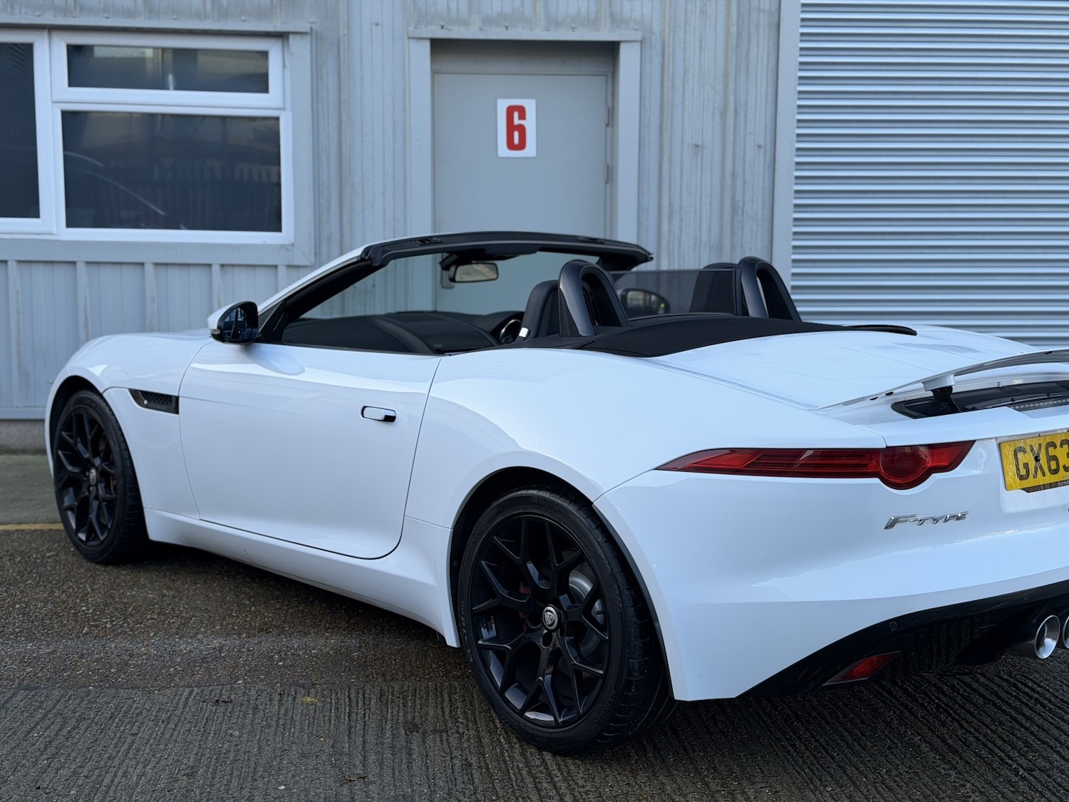 Used Jaguar F-Type 2013 for sale - 76945418: Photo 26