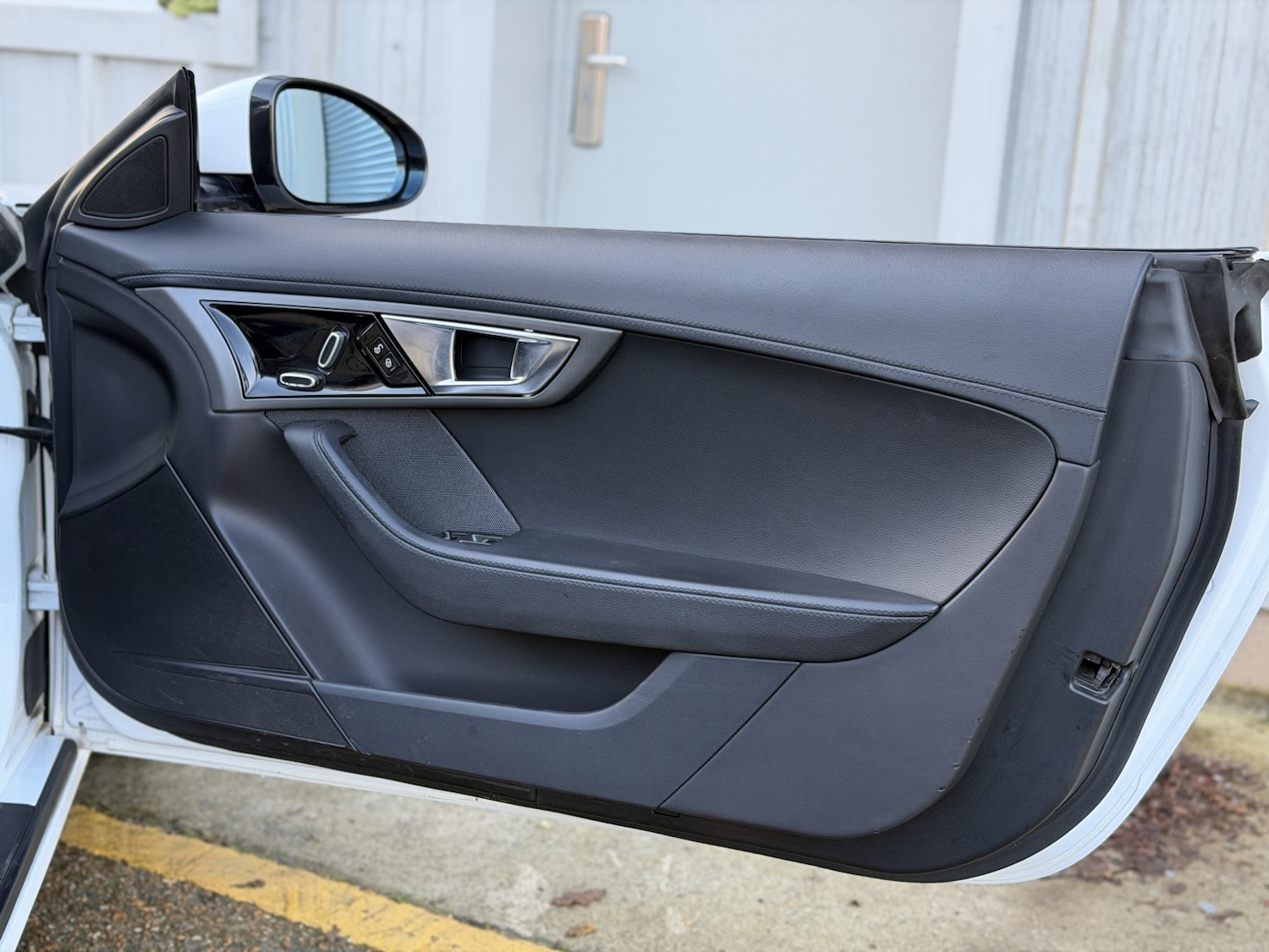 Used Jaguar F-Type 2013 for sale - 76945418: Photo 41