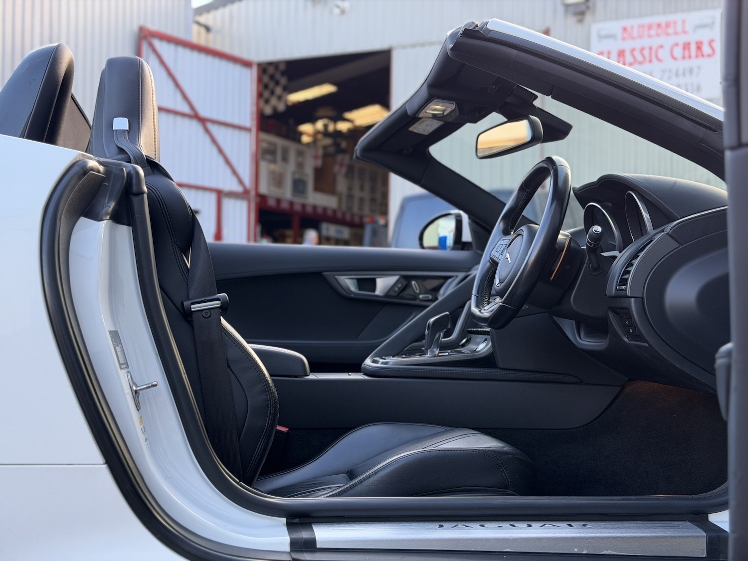 Used Jaguar F-Type 2013 for sale - 76945418: Photo 43