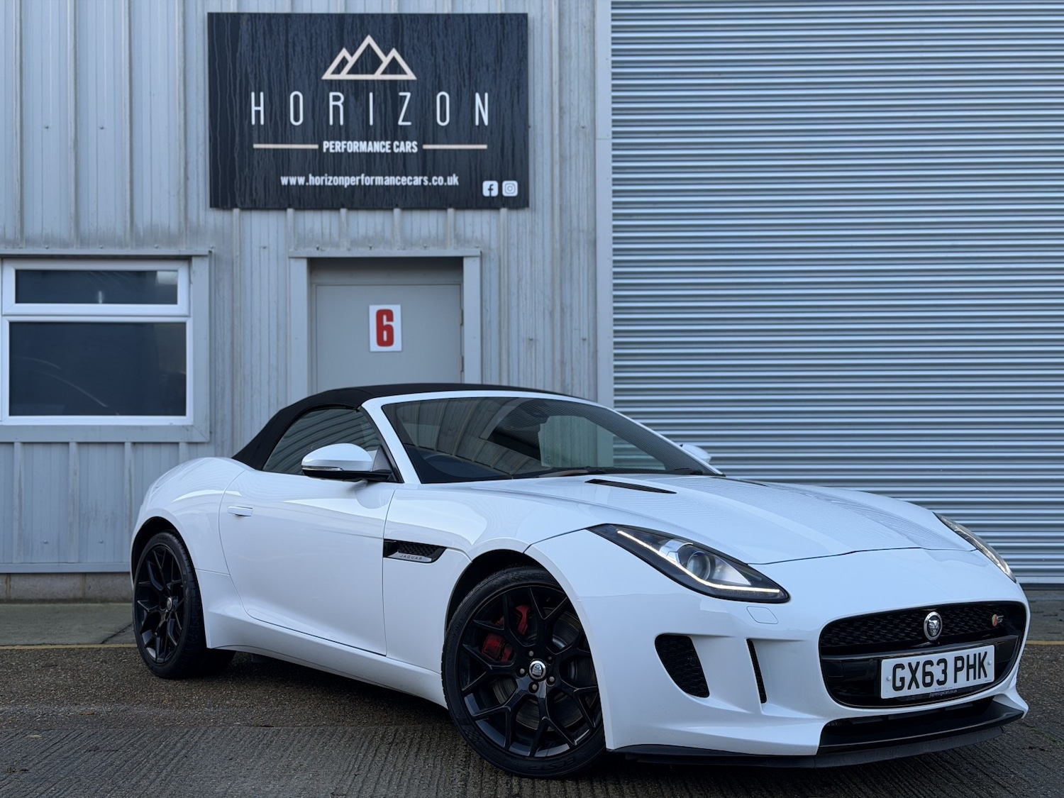 Used Jaguar F-Type 2013 for sale - 76945418: Photo 5