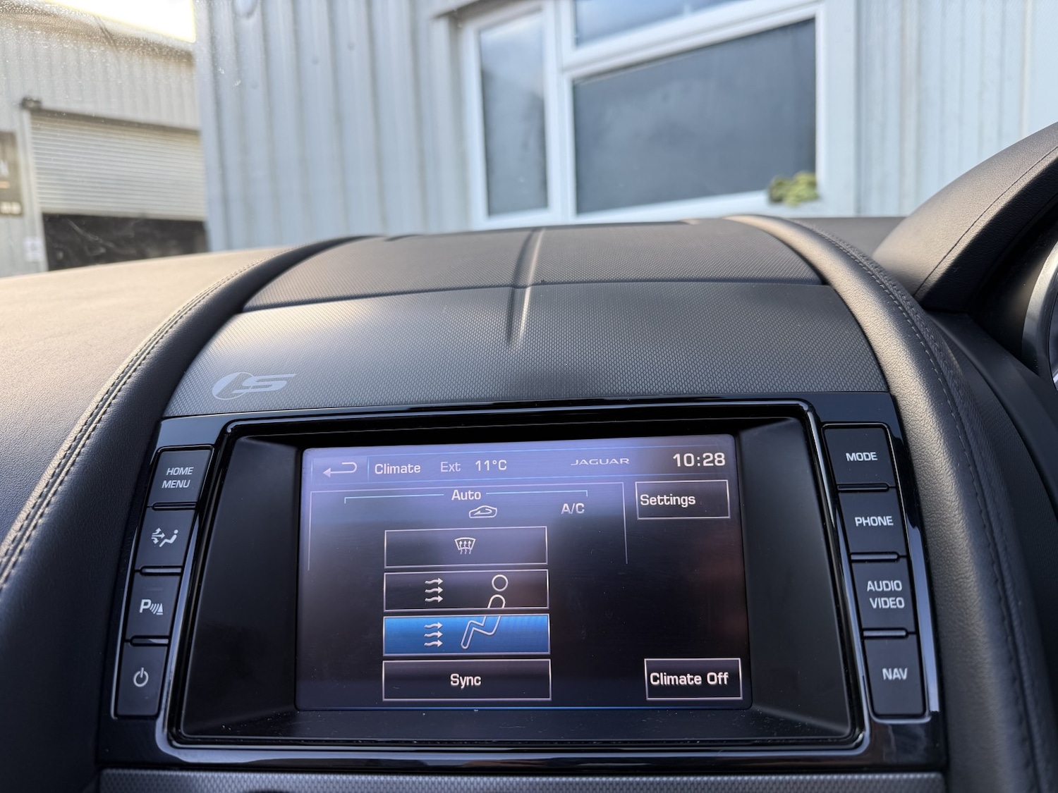 Used Jaguar F-Type 2013 for sale - 76945418: Photo 54