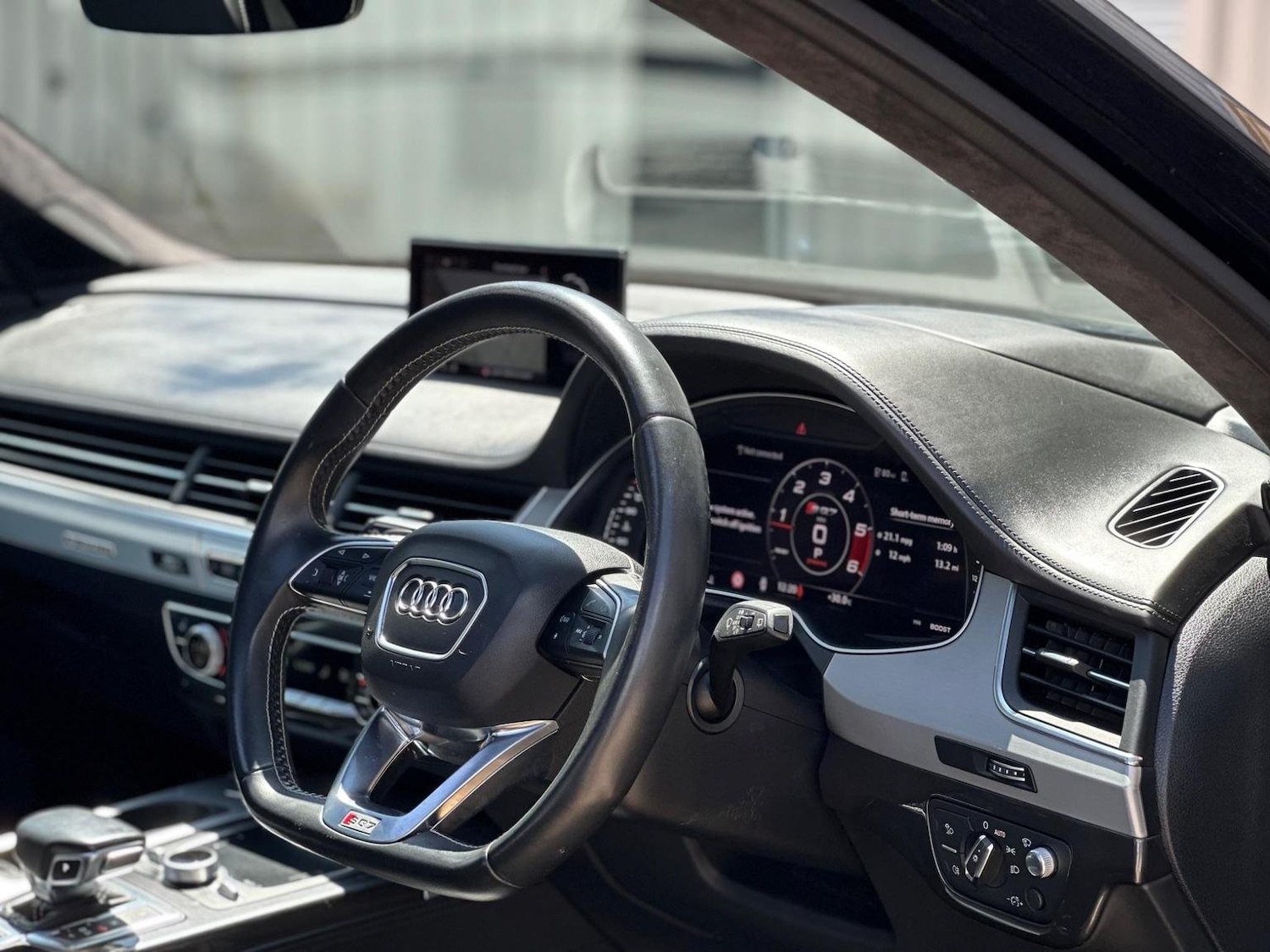 Used Audi Q7 2018 for sale - 76945430: Photo 3