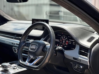 Used Audi Q7 2018 for sale - 76945430: Photo