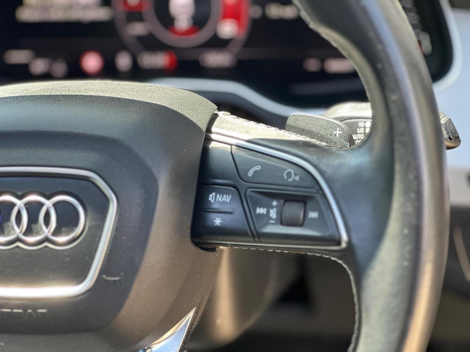 Used Audi Q7 2018 for sale - 76945430: Photo 41